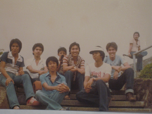 Photo of young male Class 80 & 81s (Andy,Rolly,Greg, Ed,Mon,Mac) at a Cavite Resort